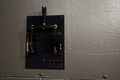 Unreal Engine Render of Knife Switch In Game